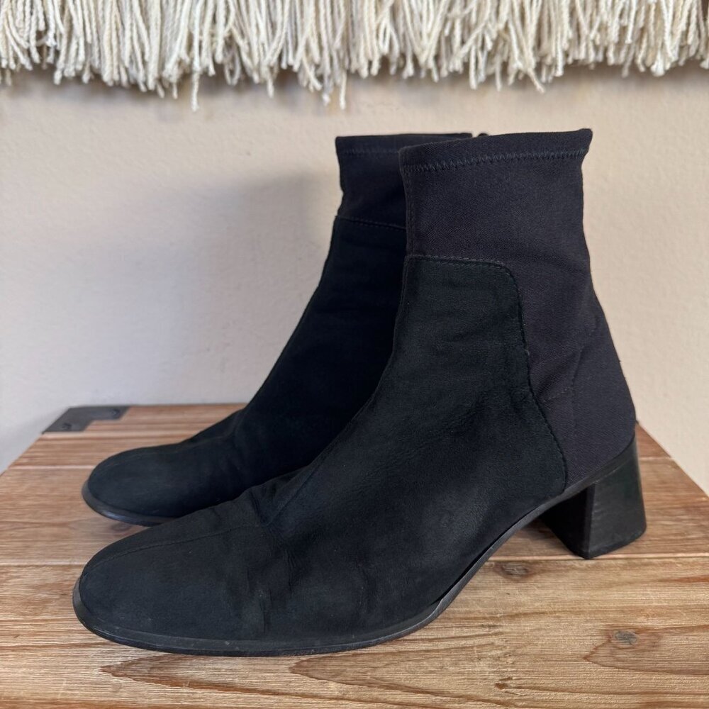 90s Vintage DKNY Black Genuine Suede Fabric Square Toe Flare Block Heel Size 7